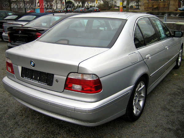 BMW 530i (103)